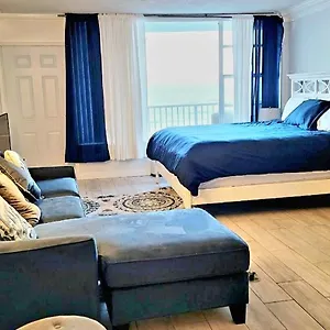 Direct Oceanfront With Balcony Apartment Daytona Beach